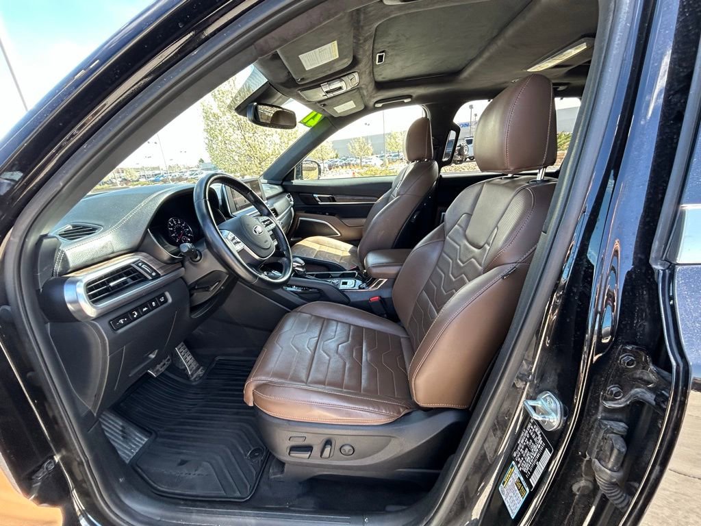 Used 2021 Kia Telluride SX w/ SX Prestige Package image 13