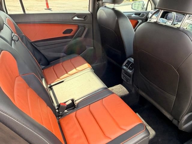 Used 2021 Volkswagen Tiguan SEL Premium R-Line AWD/4WD image 16