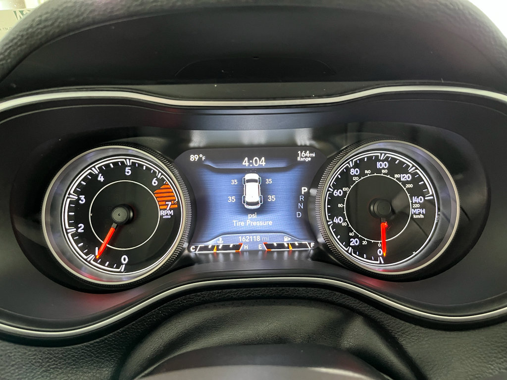 Used 2019 Jeep Cherokee Limited image 17