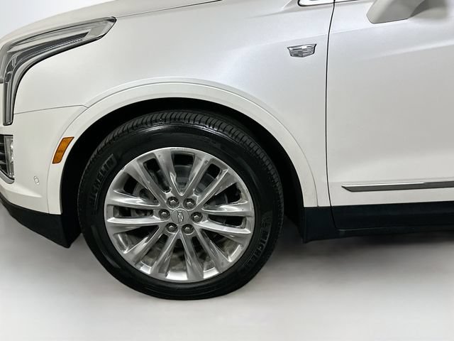 Used 2018 Cadillac XT5 Platinum w/ Driver Assist Package AWD/4WD image 32