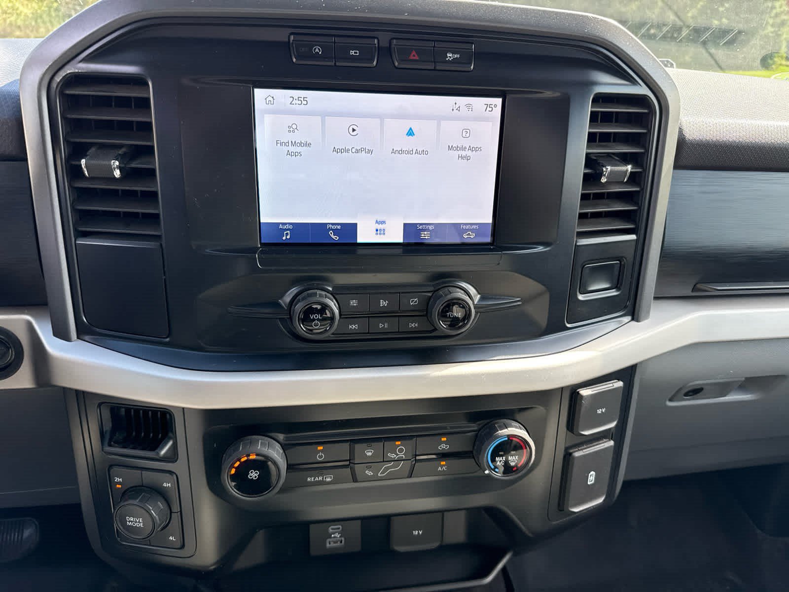 Used 2021 Ford F150 XLT AWD/4WD image 12
