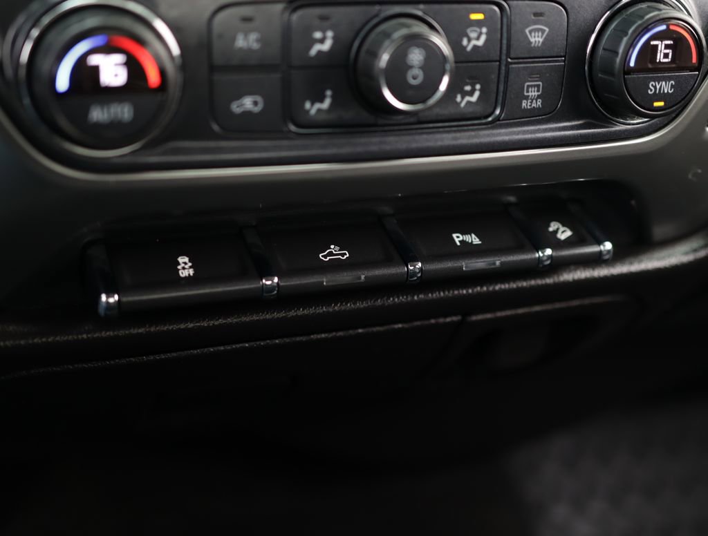 Used 2016 Chevrolet Silverado 1500 LT w/ Midnight Edition image 18