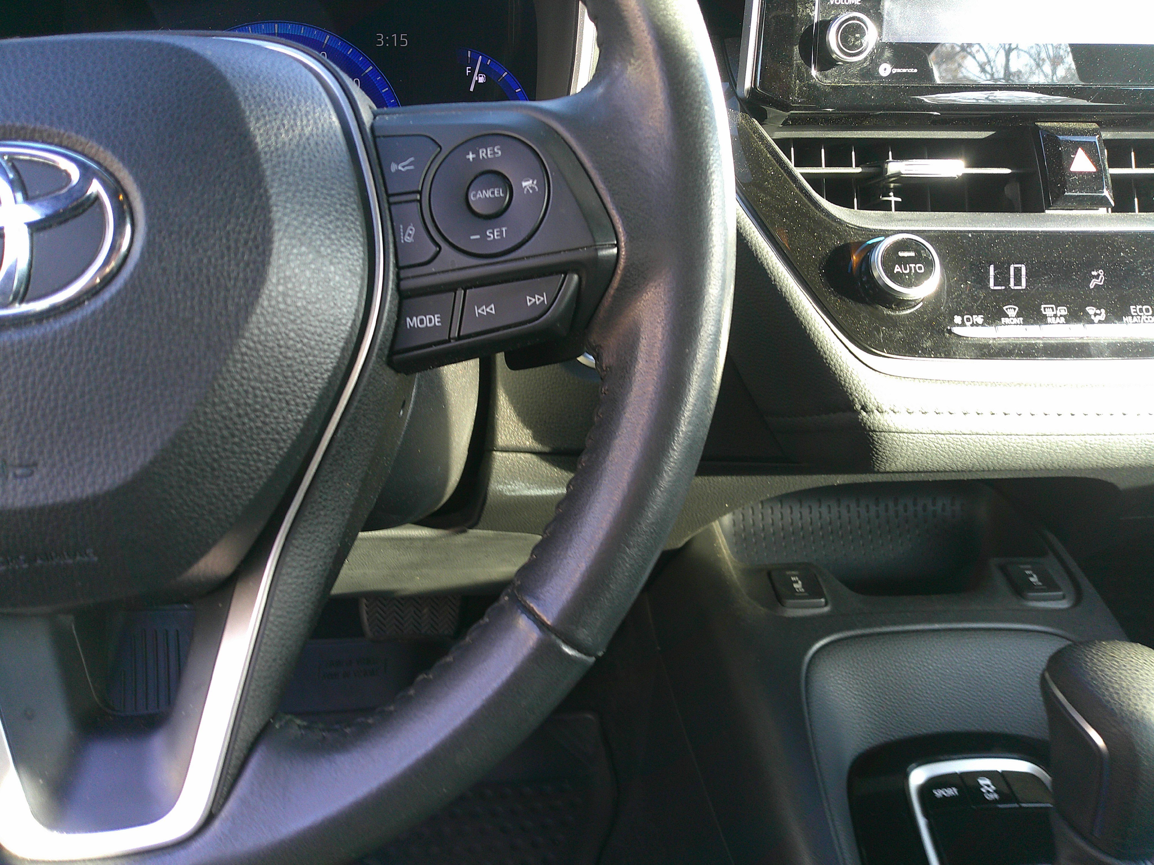 Used 2021 Toyota Corolla XSE image 21