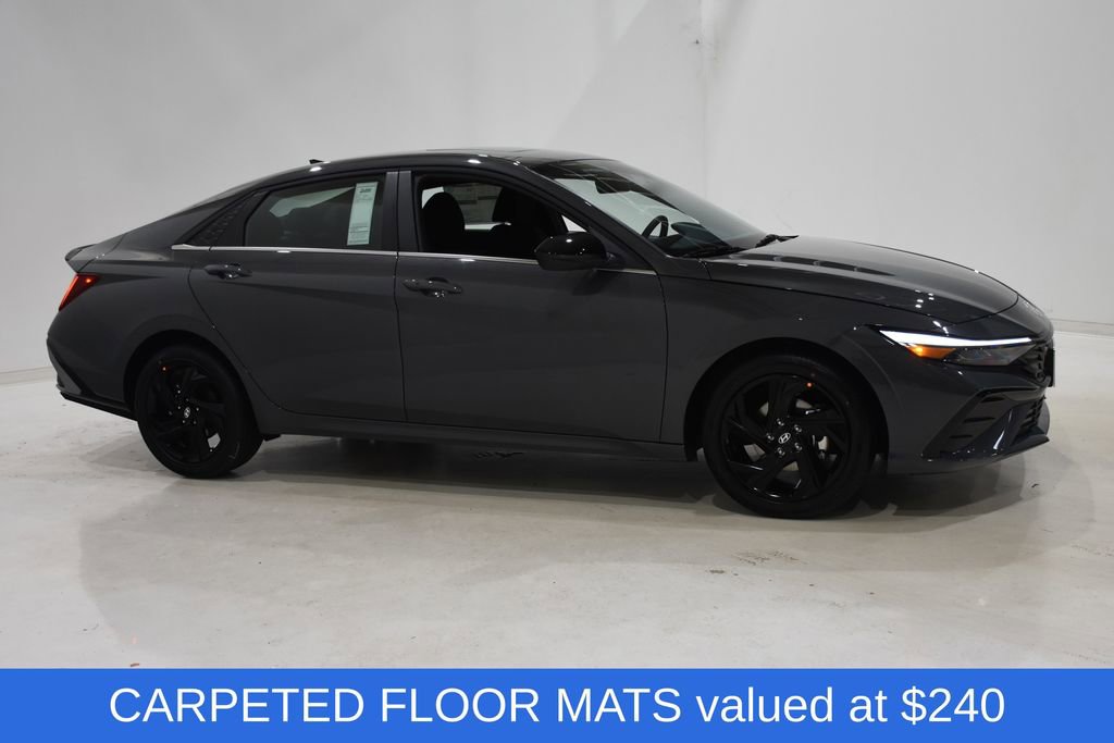 New 2026 Hyundai Elantra Sport image 3