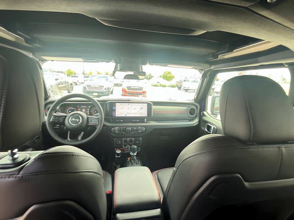 New 2026 Jeep Wrangler Unlimited Rubicon AWD/4WD image 21