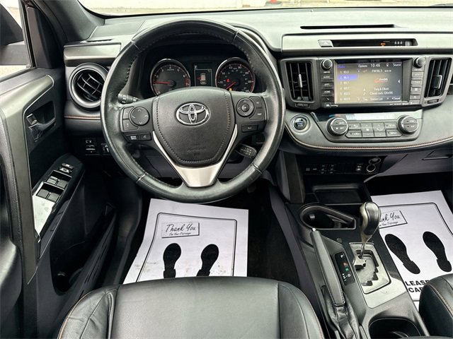 Used 2017 Toyota RAV4 SE image 14