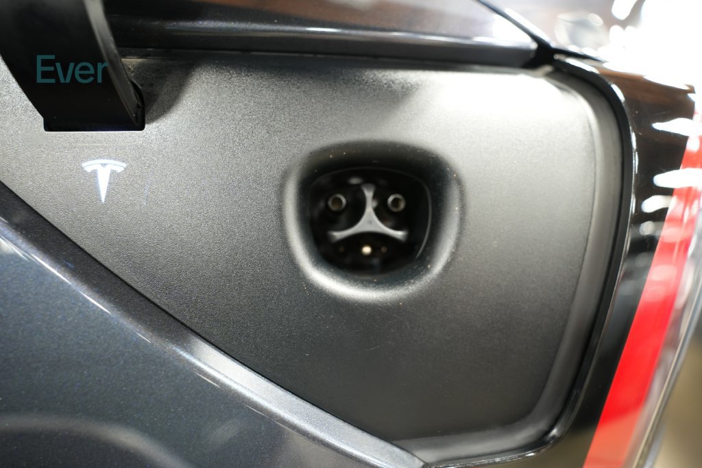 Used 2023 Tesla Model Y Long Range AWD/4WD image 10