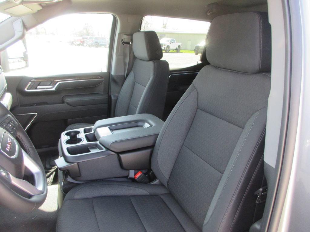New 2026 GMC Sierra 1500 SLE image 12