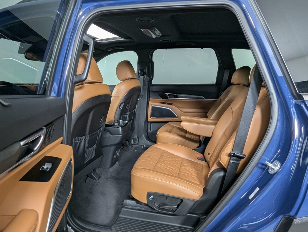 Used 2024 Kia Telluride SX X-Pro AWD/4WD image 23