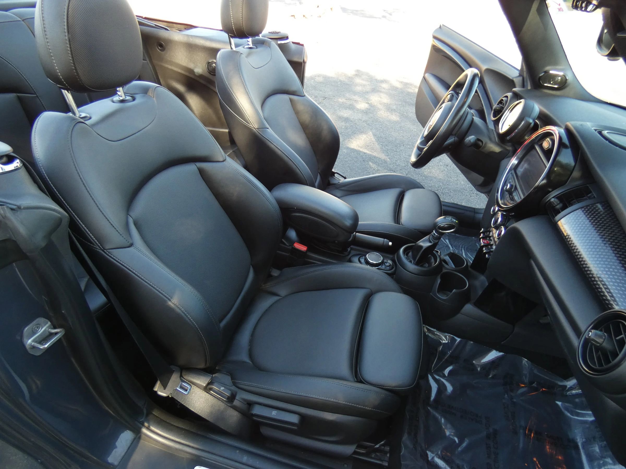 Used 2018 MINI Cooper S image 27