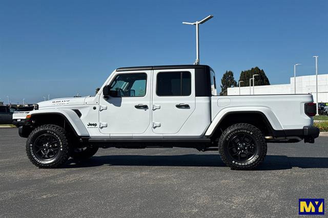 Used 2025 Jeep Gladiator Willys image 7