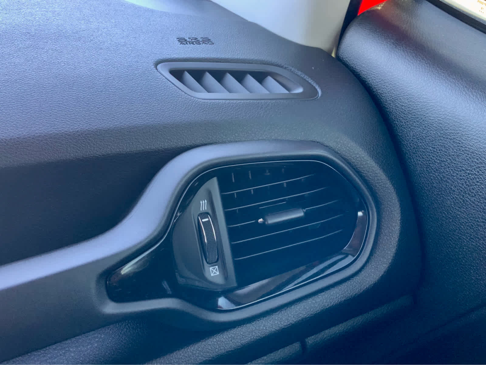 Used 2019 Jeep Renegade Altitude w/ UConnect 8.4 Nav Group image 47