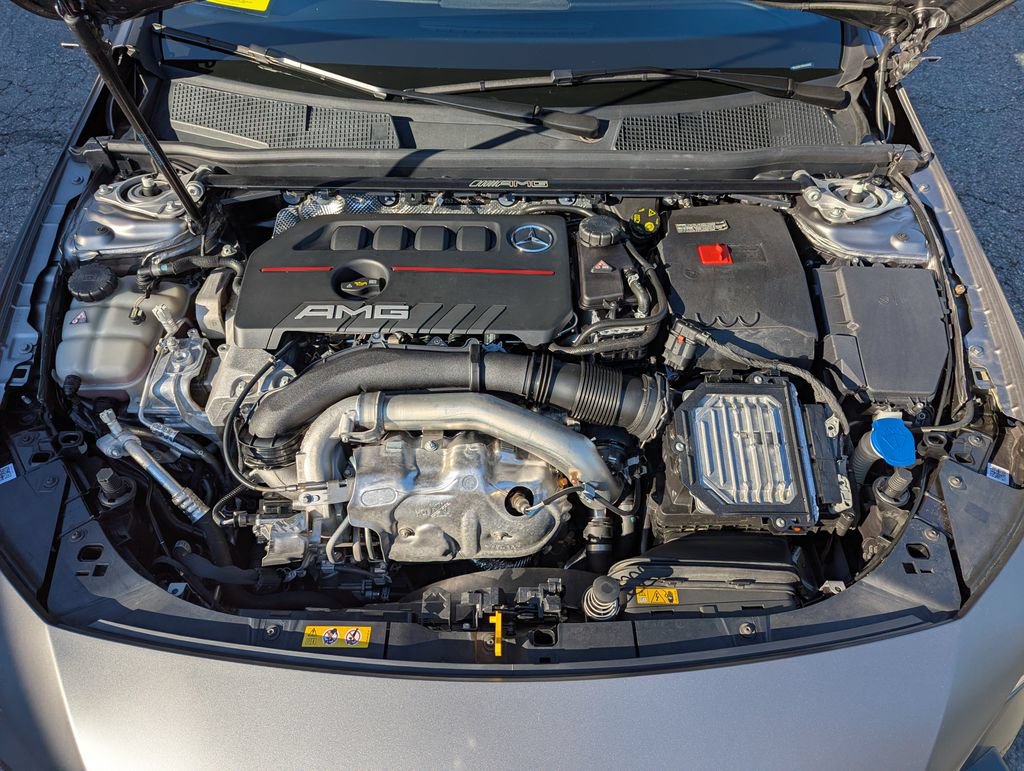 Used 2024 Mercedes-Benz CLA 35 AMG 4MATIC image 43