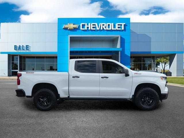 Used 2024 Chevrolet Silverado 1500 LT Trail Boss w/ Protection Package AWD/4WD image 2