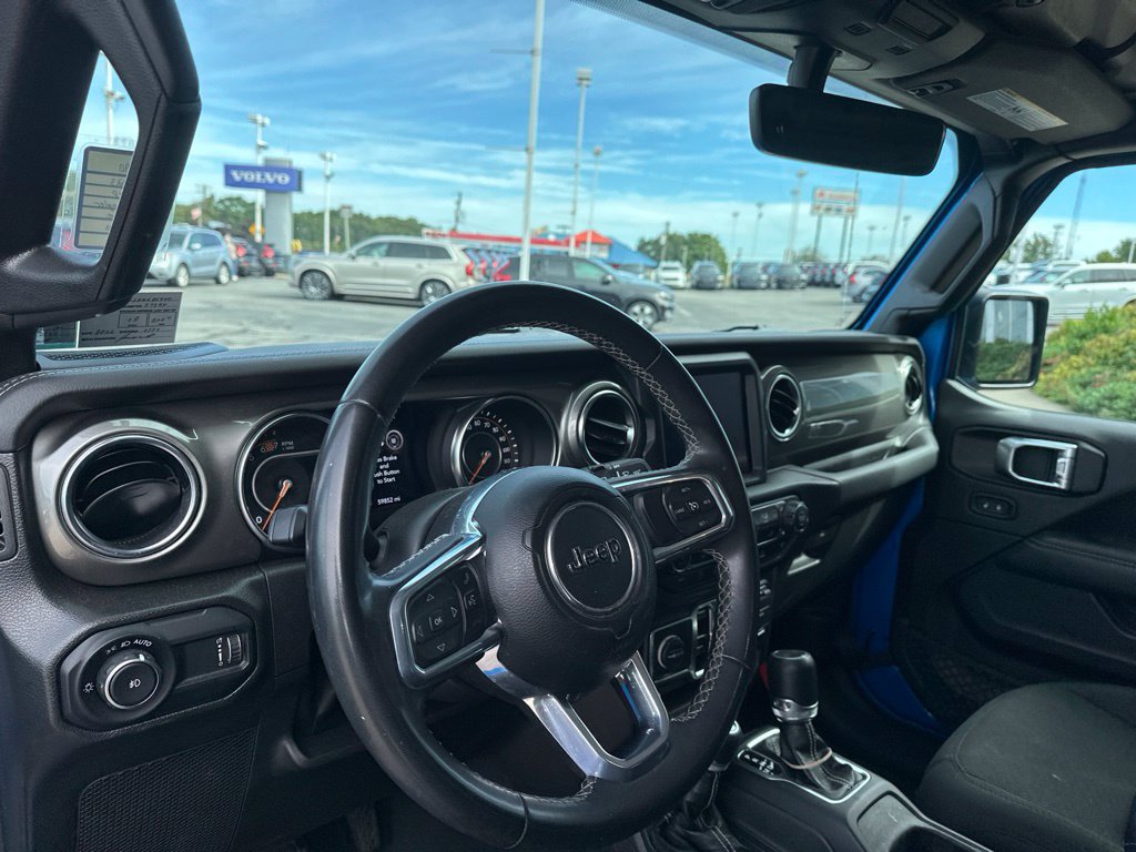 Used 2023 Jeep Wrangler Unlimited Sahara AWD/4WD image 11