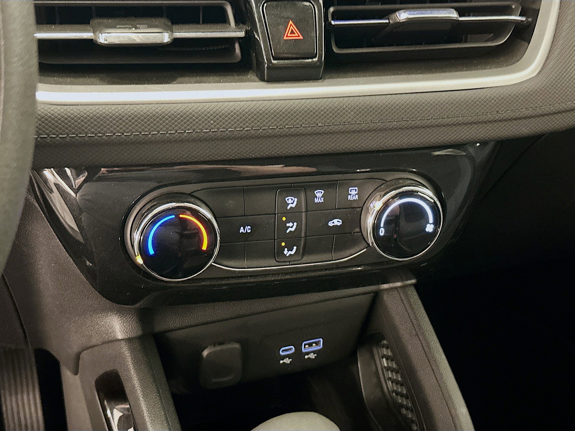 Used 2025 Chevrolet TrailBlazer LT image 23