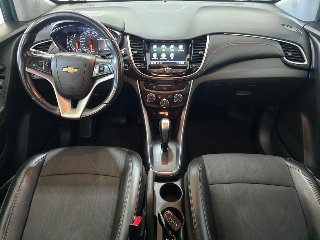 Used 2019 Chevrolet Trax LT w/ LT Convenience Package AWD/4WD image 9