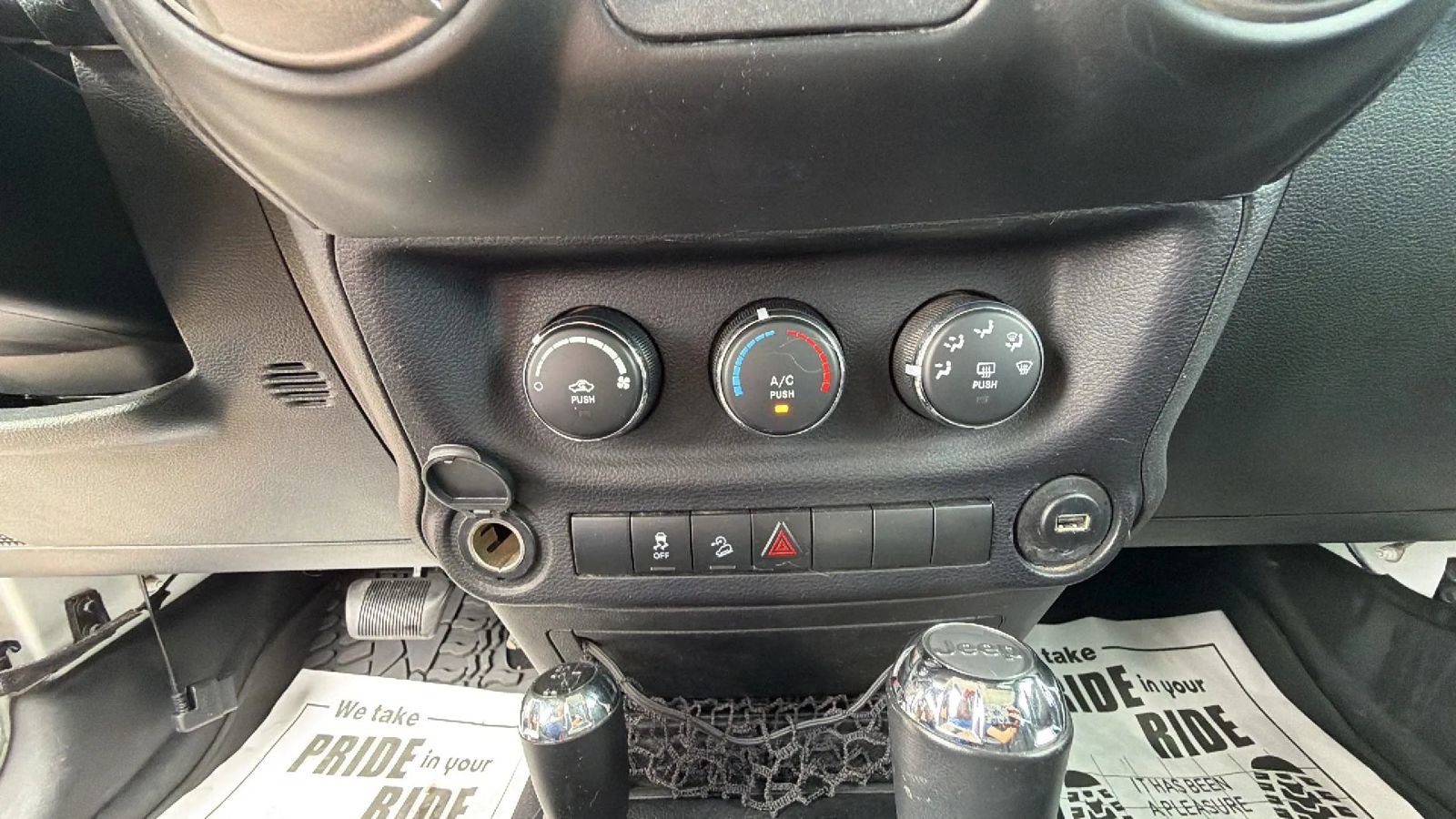 Used 2015 Jeep Wrangler Unlimited Sport AWD/4WD image 23