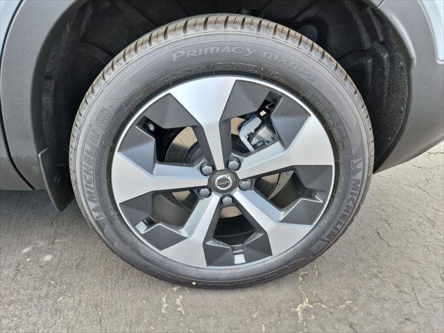 New 2026 Volvo XC40 B5 Plus w/ Protection Package Premier AWD/4WD image 6
