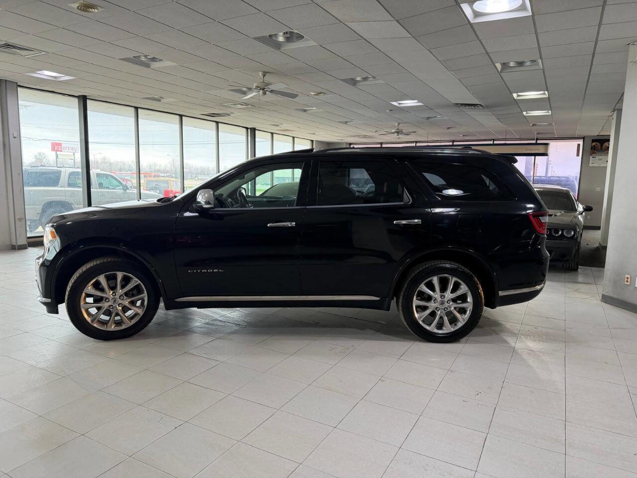 Used 2019 Dodge Durango Citadel w/ Technology Group AWD/4WD image 6