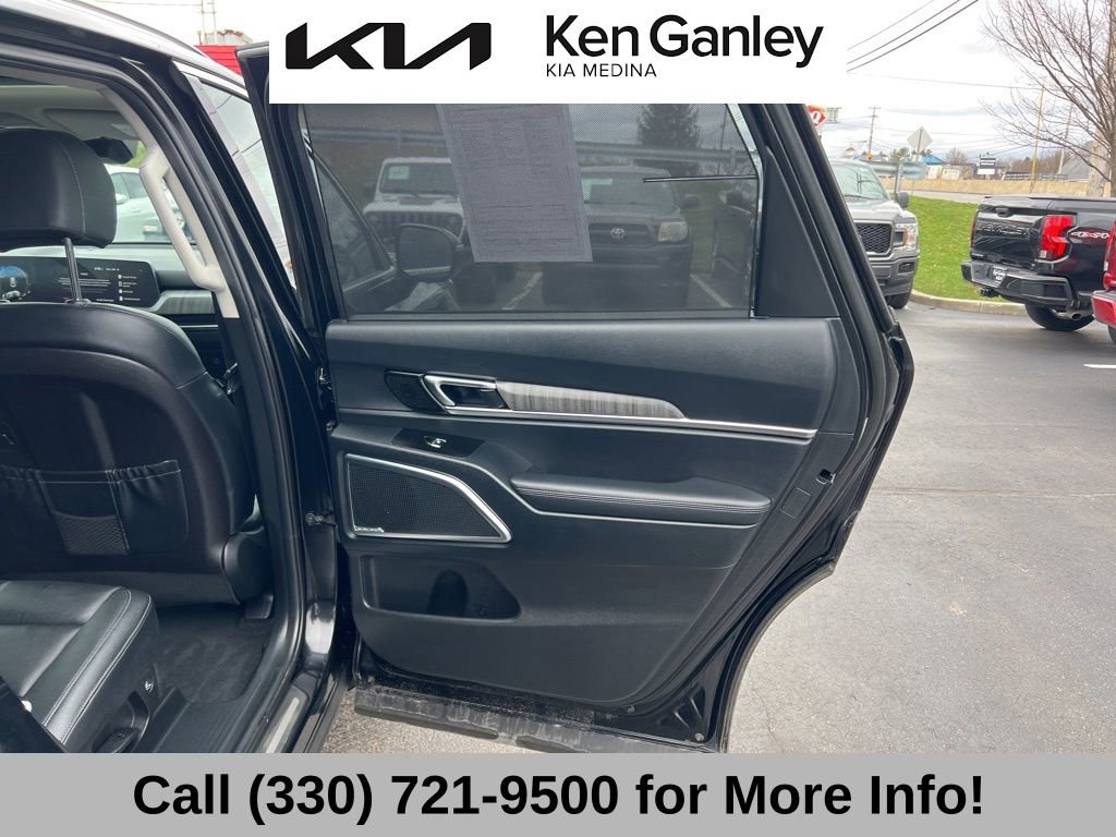 Used 2025 Kia Telluride SX w/ SX Captain's Chair Package image 57