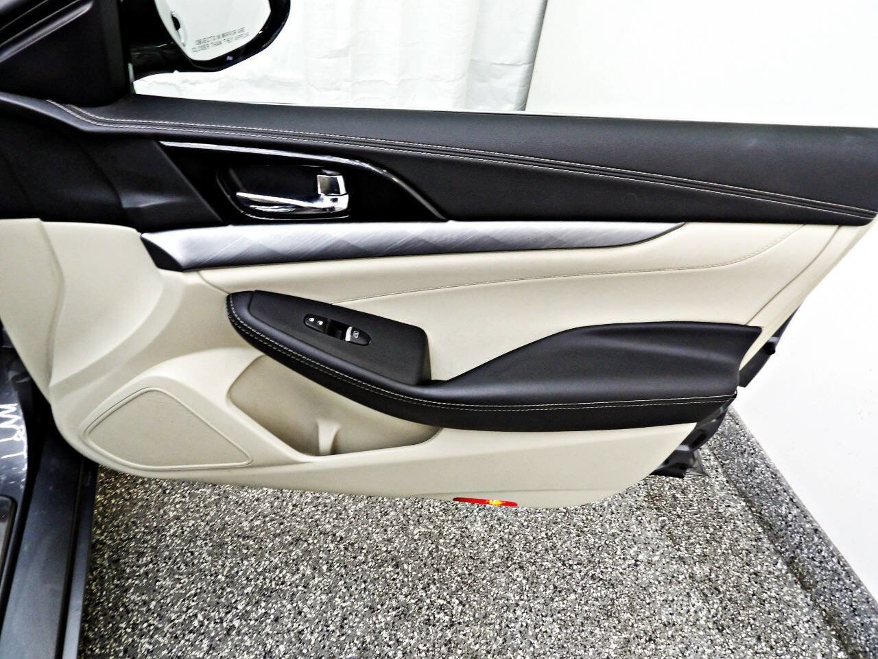 Used 2017 Nissan Maxima 3.5 S image 11