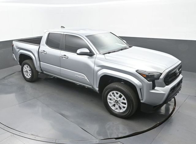 Used 2025 Toyota Tacoma SR5 image 26