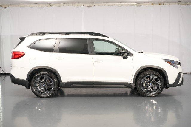 Used 2024 Subaru Ascent Onyx Edition AWD/4WD image 11