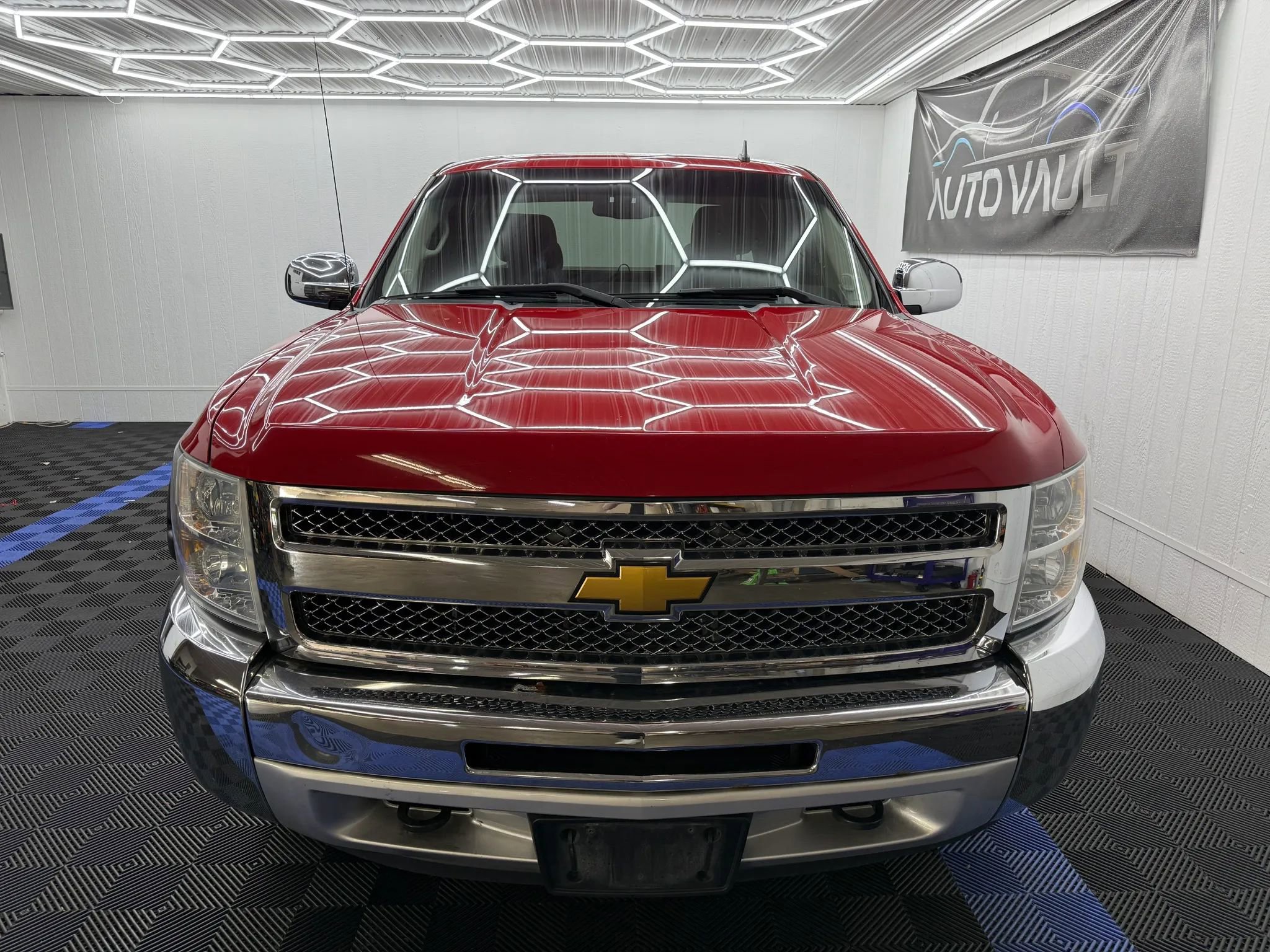Used 2013 Chevrolet Silverado 1500 LT w/ All-Star Edition AWD/4WD image 4