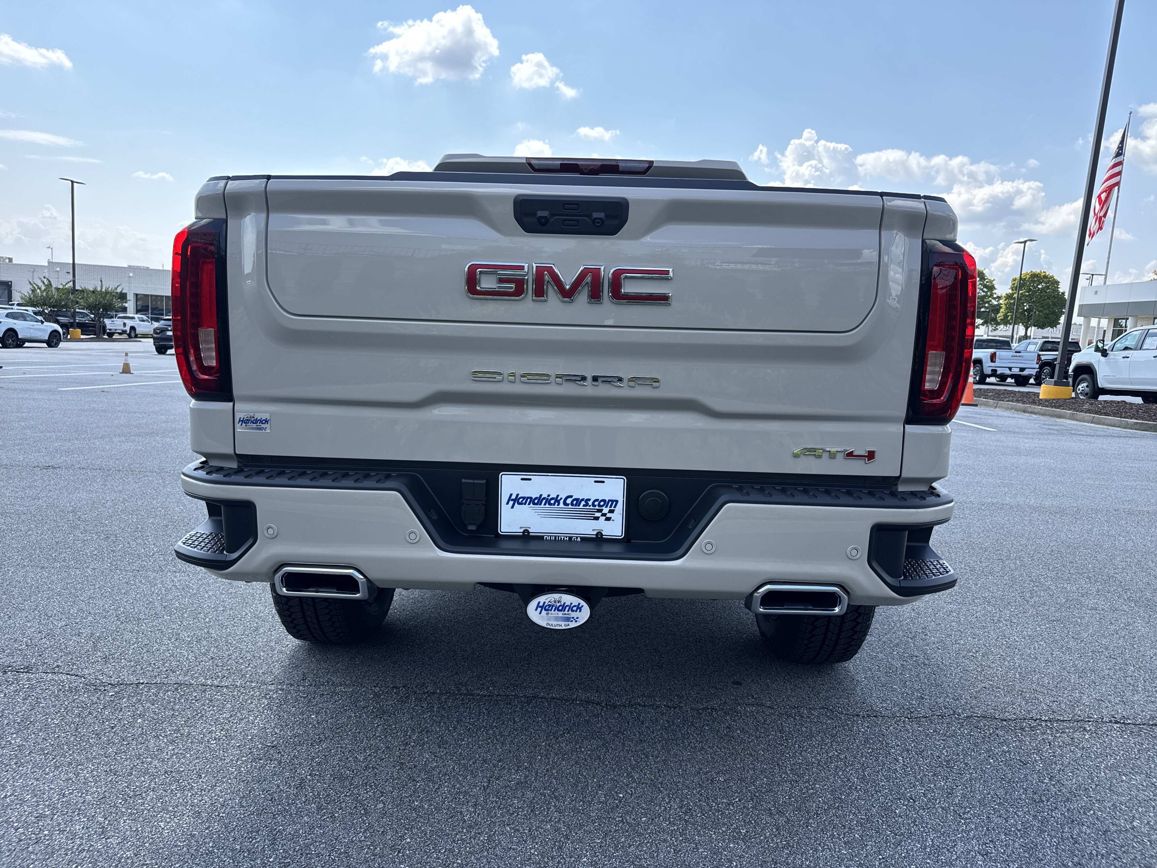 New 2026 GMC Sierra 1500 AT4 w/ AT4 Premium Package AWD/4WD image 9