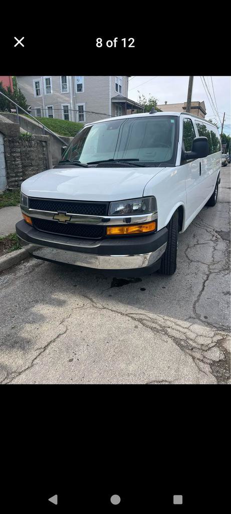 Used 2020 Chevrolet Express 3500 LT w/ LT Preferred Equipment Group RWD image 6