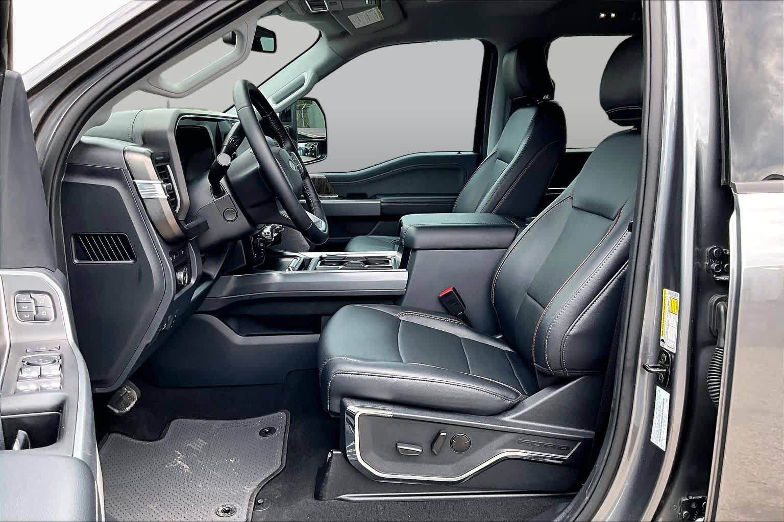 Used 2024 Ford F250 Lariat w/ Lariat Ultimate Package AWD/4WD image 10