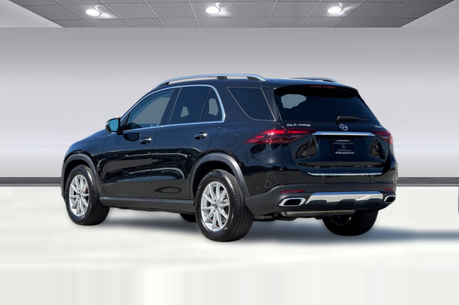 Certified 2024 Mercedes-Benz GLE 450e 4MATIC image 3