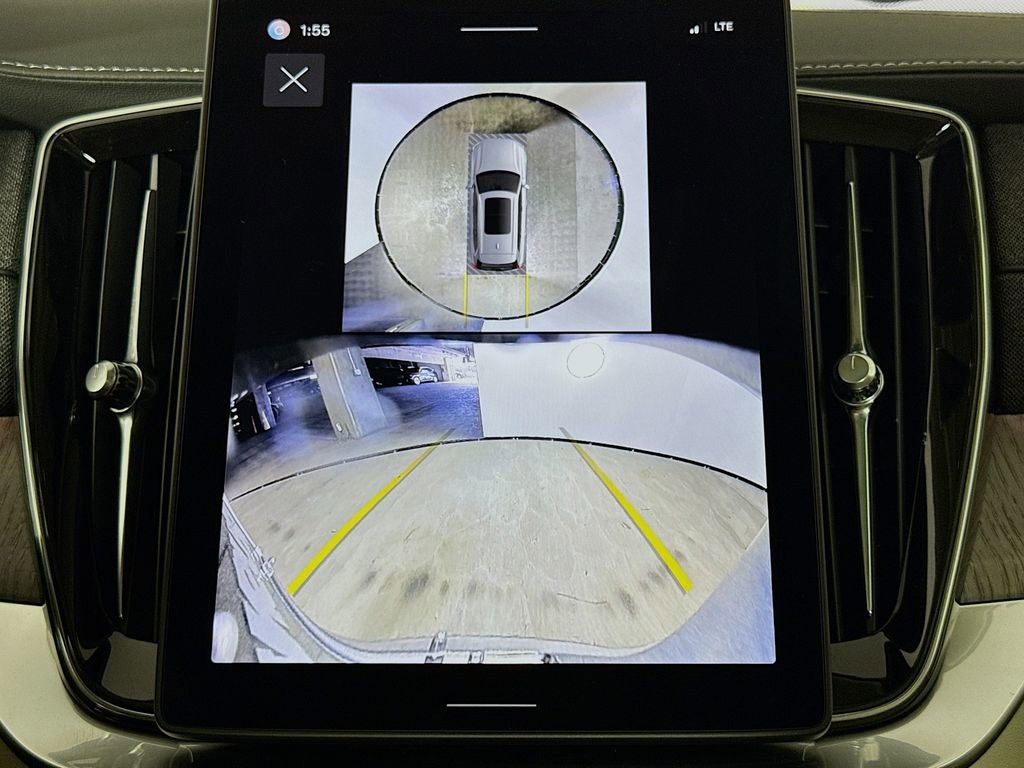 Used 2026 Volvo XC90 B6 Ultra w/ Lounge Package image 14