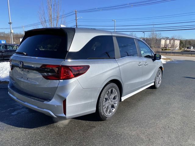 New 2026 Honda Odyssey Touring image 3