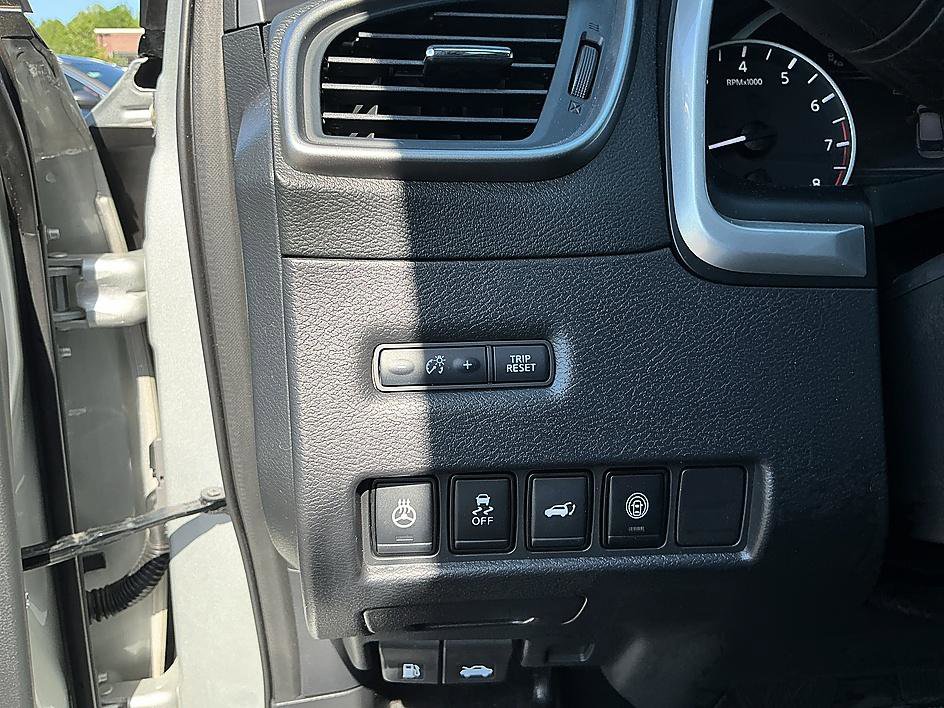 Certified 2023 Nissan Murano SL w/ SL Moonroof Package FWD image 13