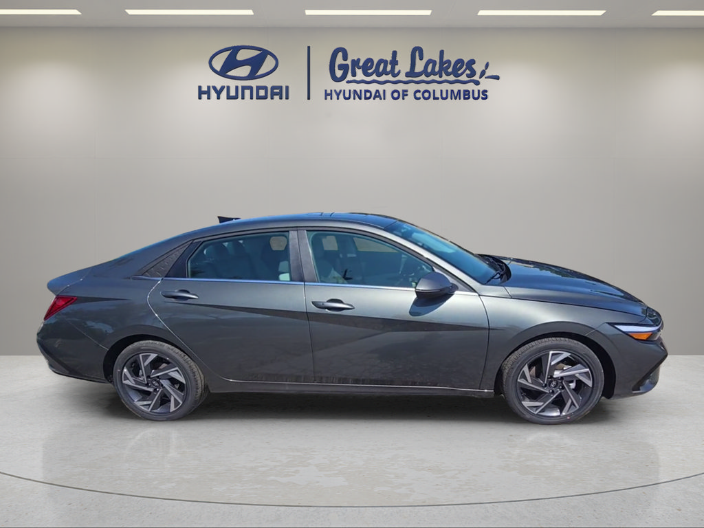 New 2026 Hyundai Elantra Limited FWD image 4