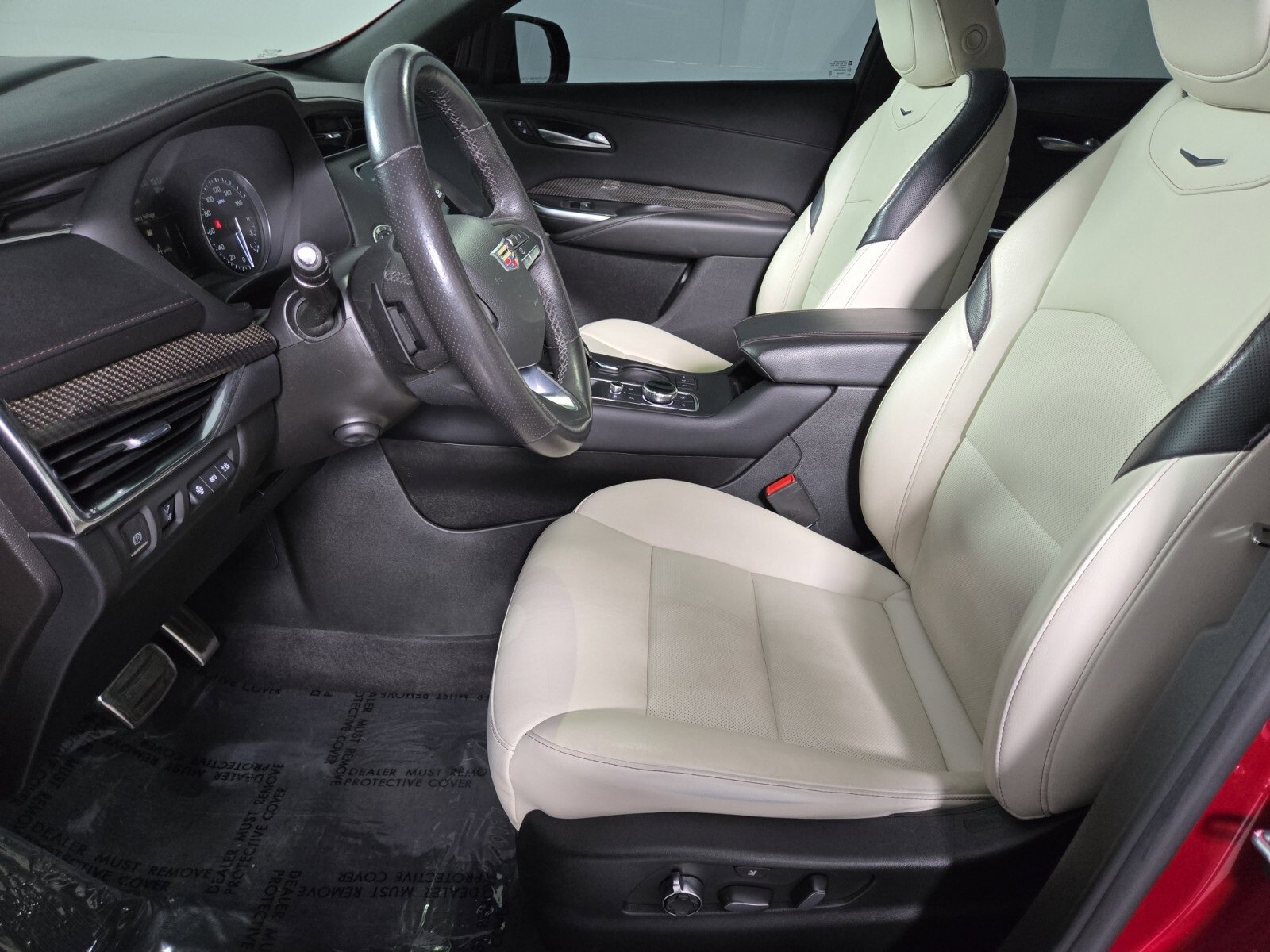 Used 2023 Cadillac XT4 Sport image 11