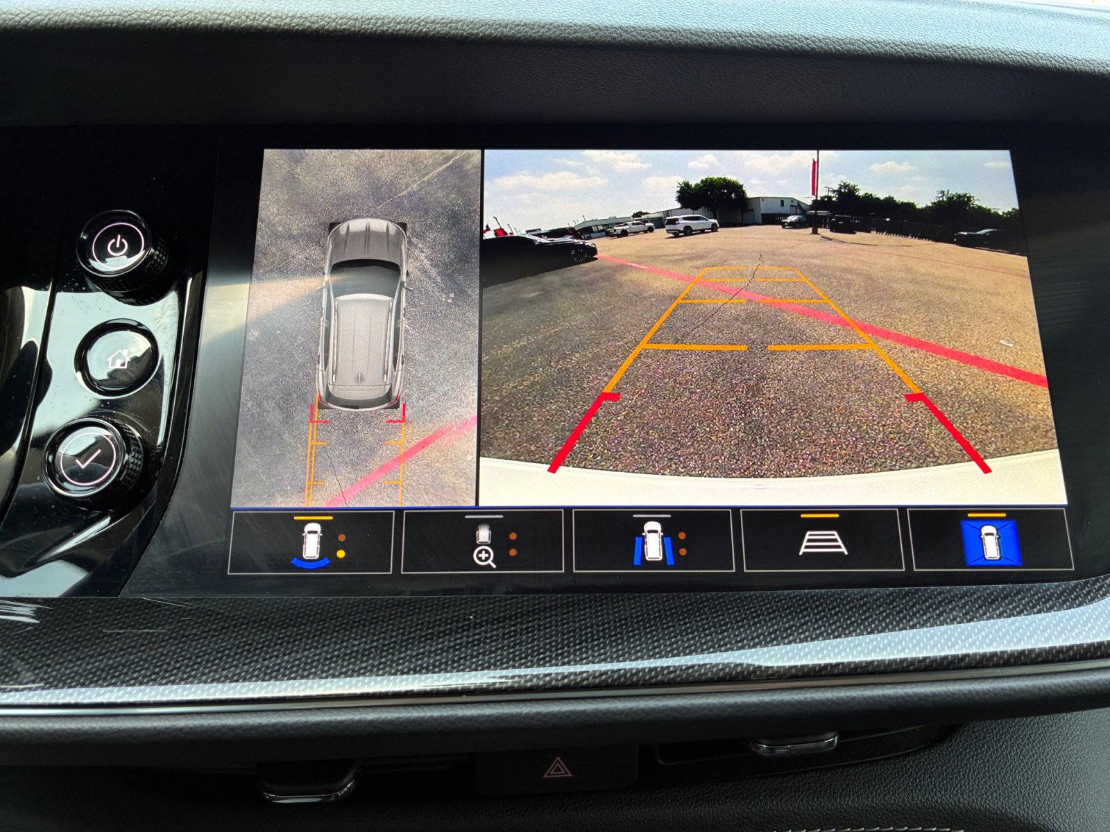 Used 2022 Buick Envision Essence w/ Technology Package I FWD image 15