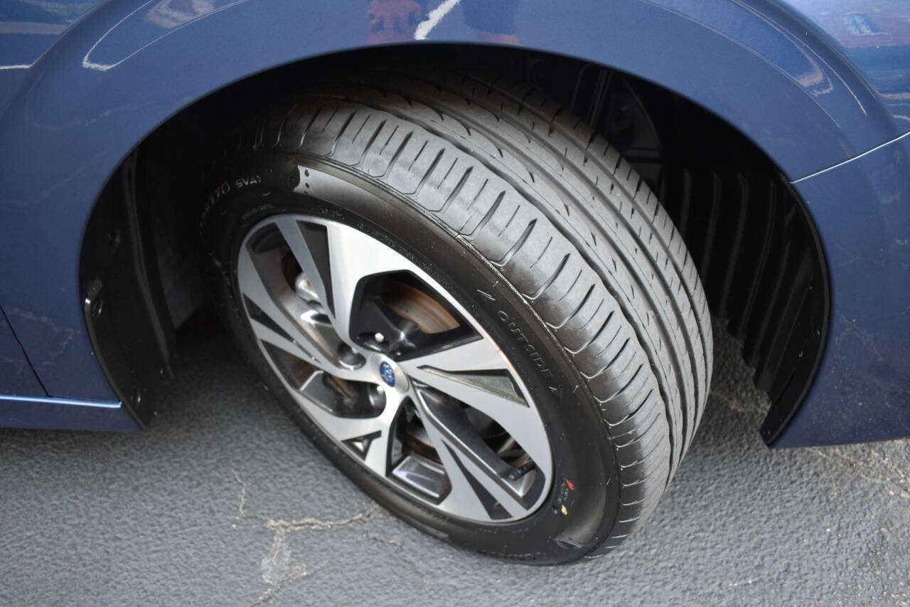 Used 2022 Subaru Legacy Premium image 40