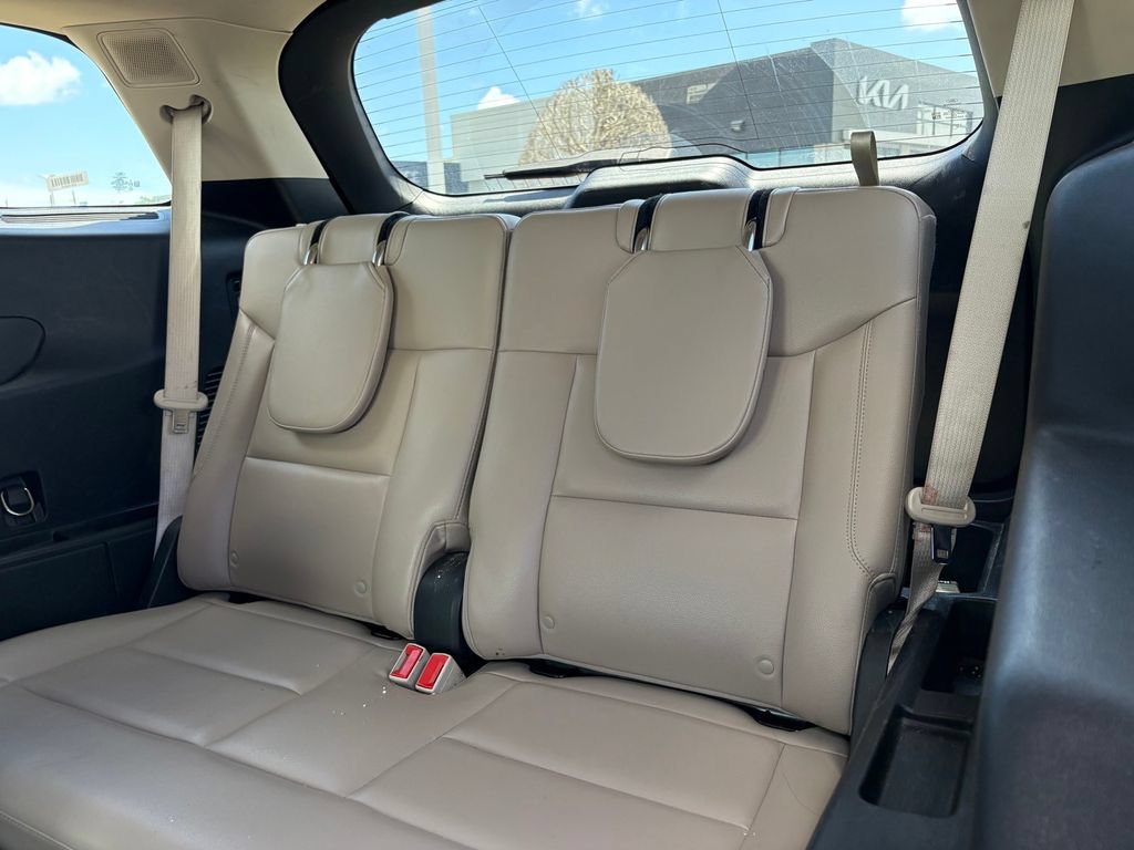 Used 2021 Ford Explorer Limited w/ Equipment Group 301A RWD image 13