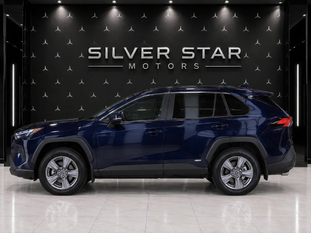 Used 2024 Toyota RAV4 XLE w/ Weather Package AWD/4WD image 7