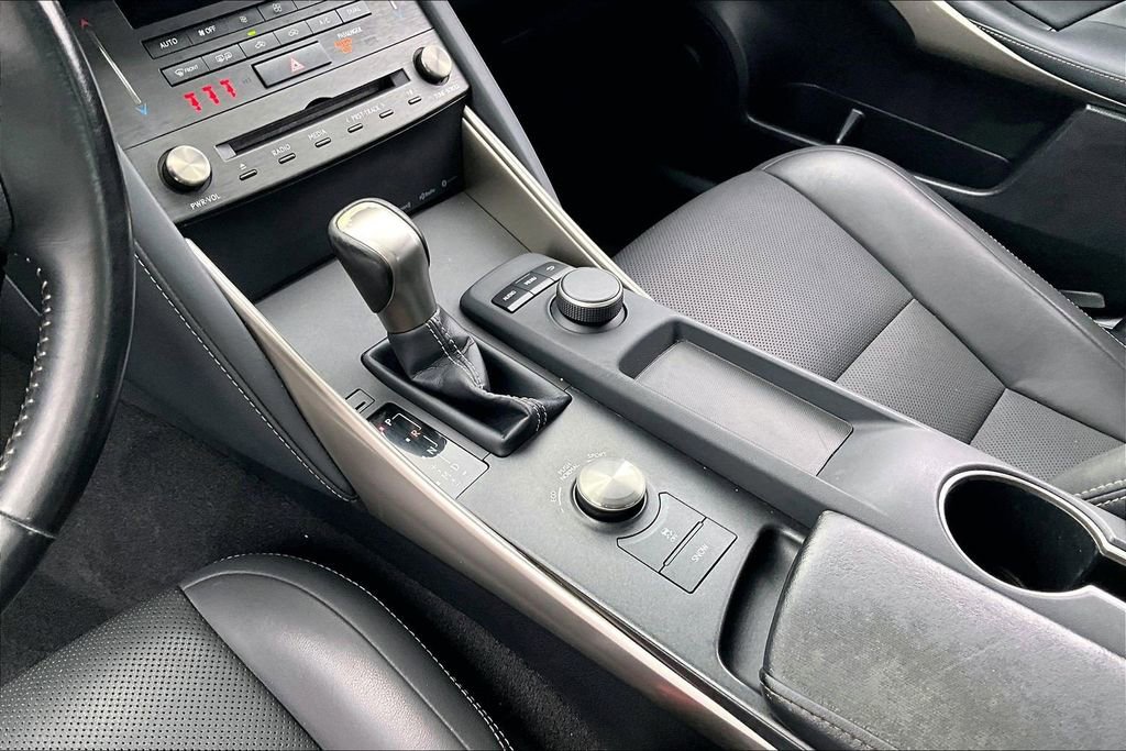 Used 2019 Lexus IS 300 image 14