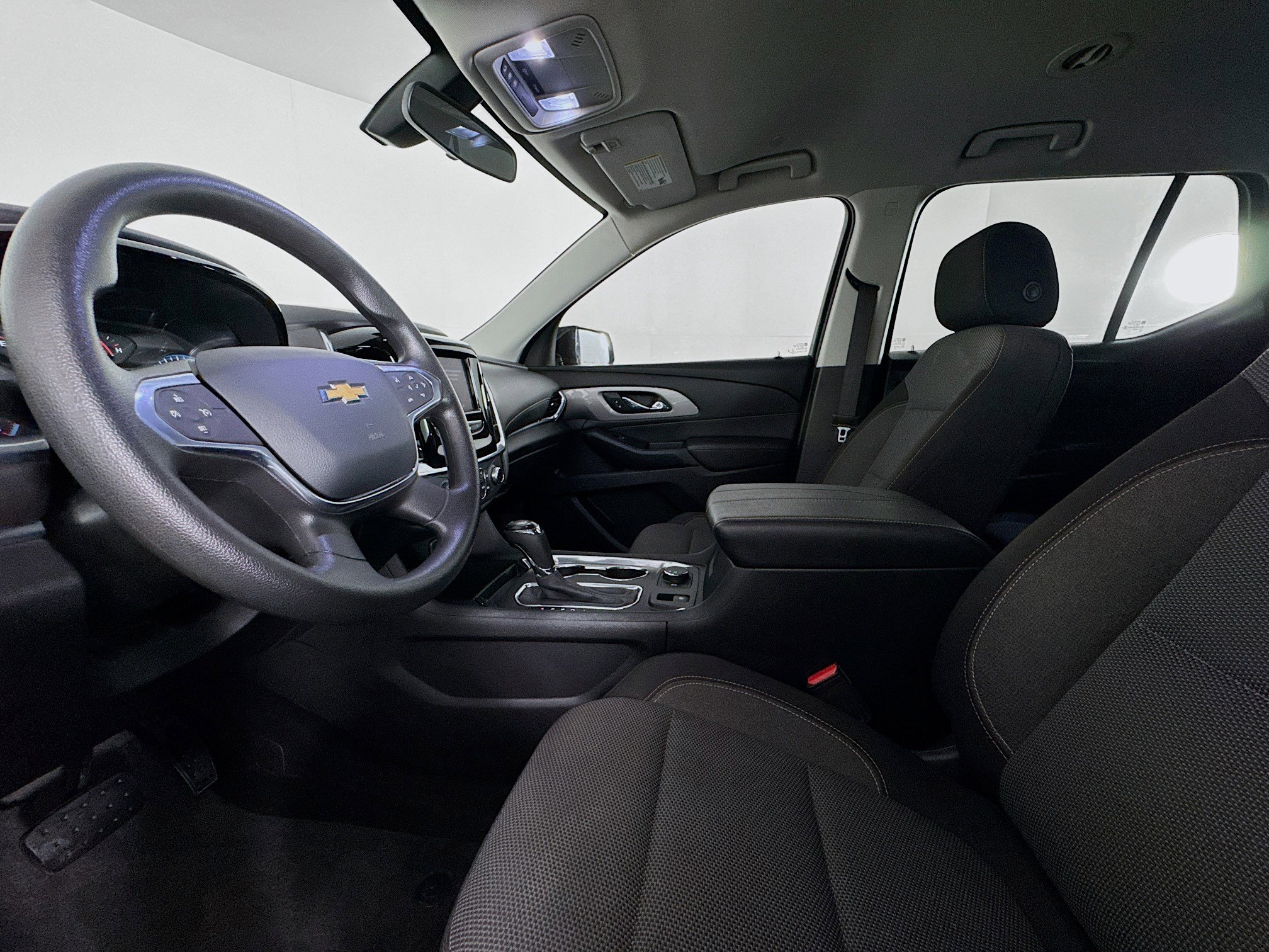 Used 2020 Chevrolet Traverse LS image 21