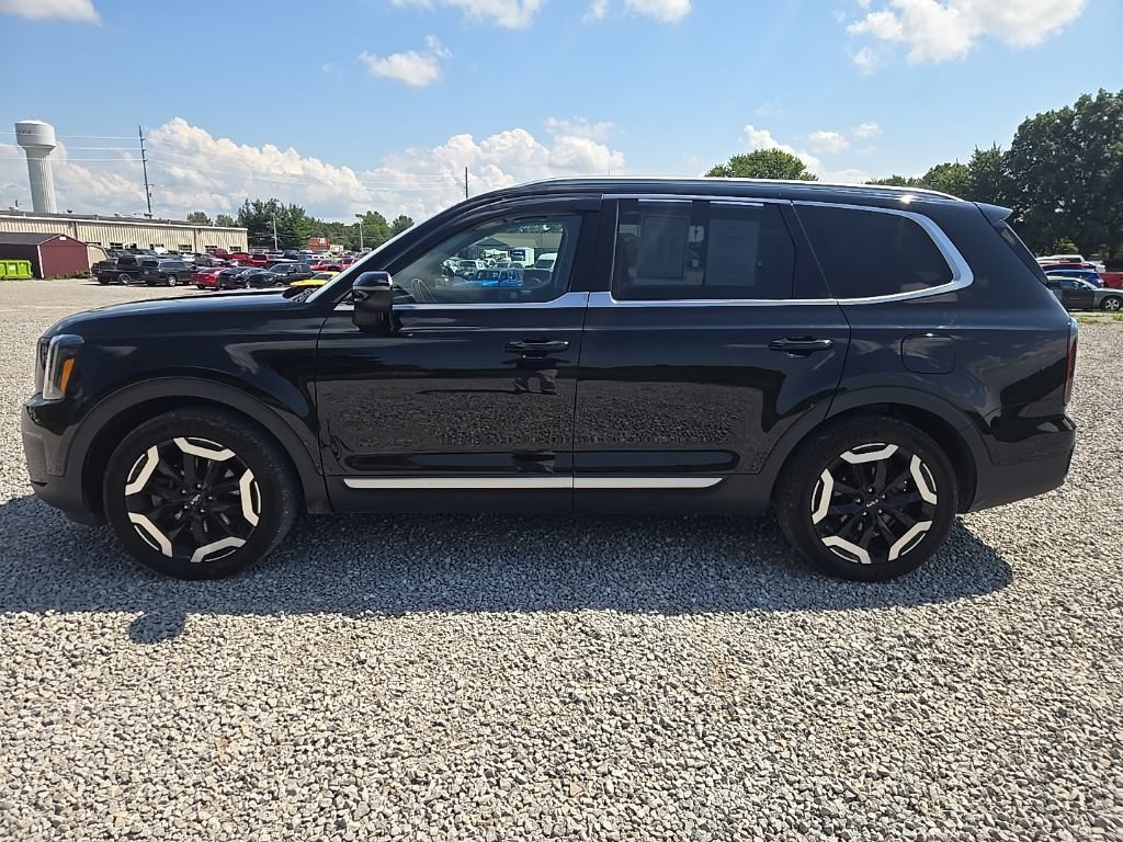 Used 2023 Kia Telluride EX AWD/4WD image 4