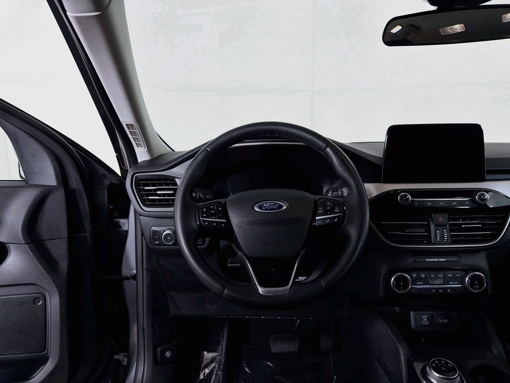 Used 2022 Ford Escape SEL w/ Technology Package AWD/4WD image 19