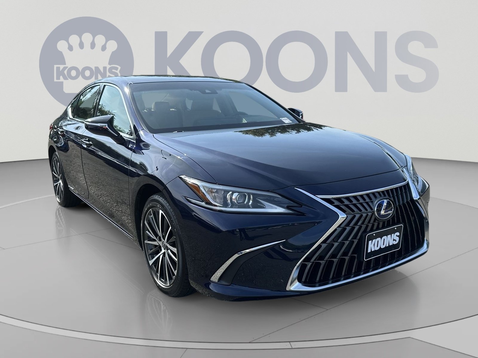 Used 2022 Lexus ES 300h w/ Premium Package FWD image 2