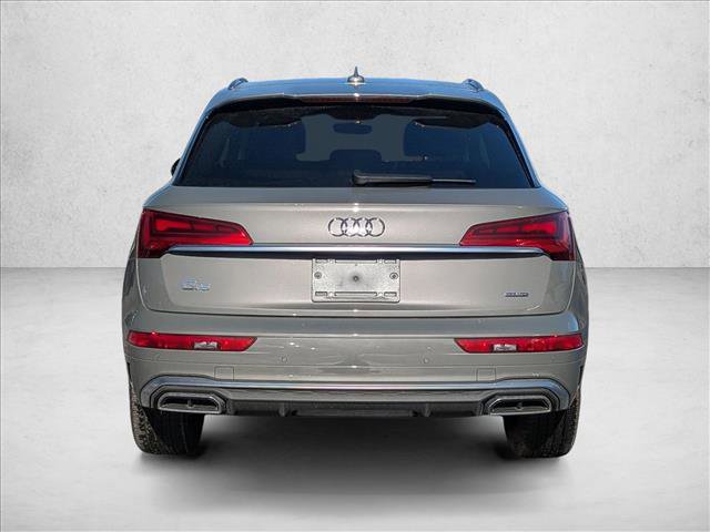 Used 2023 Audi Q5 2.0T Premium w/ Convenience Package image 6