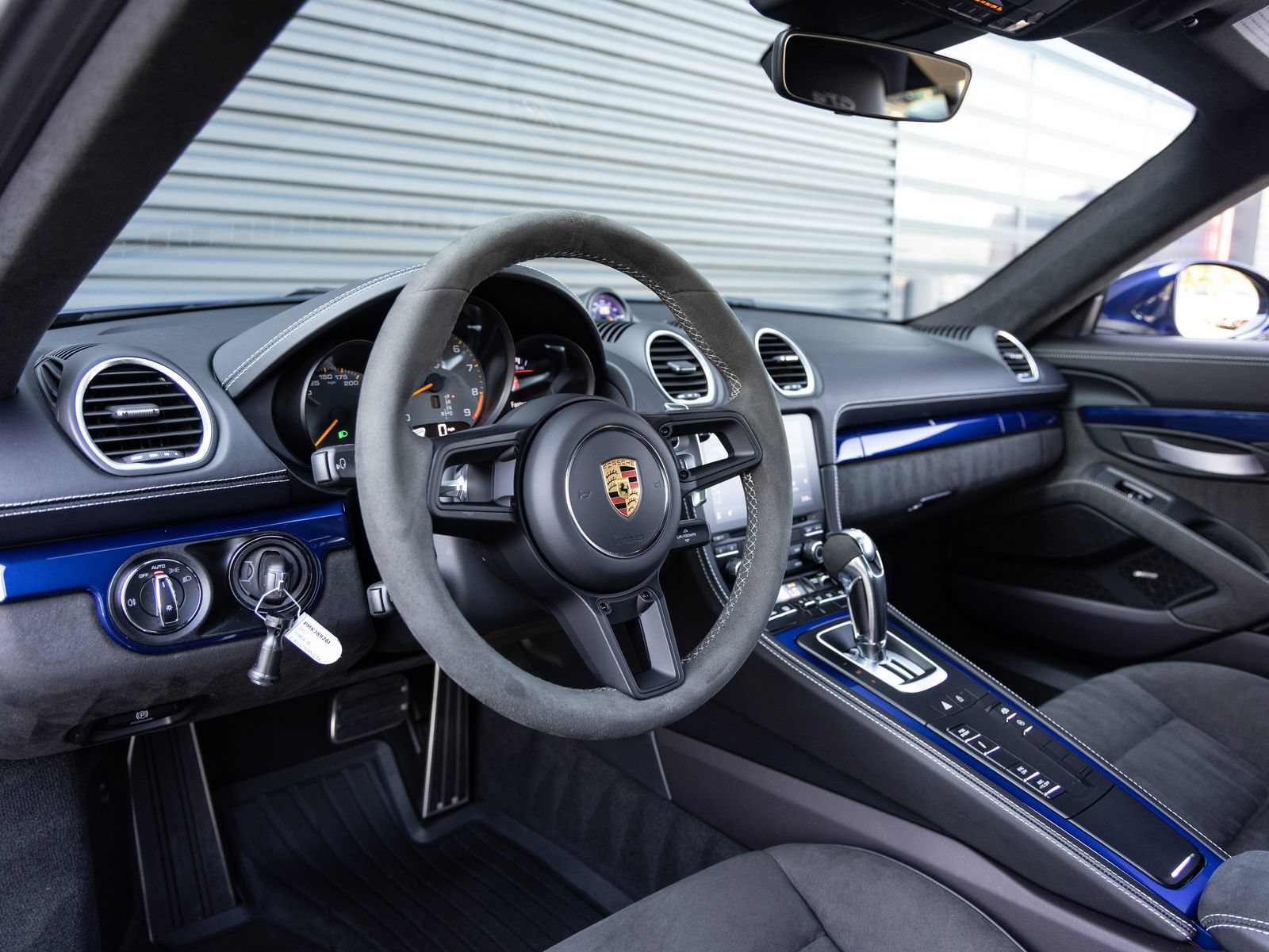 Certified 2021 Porsche 718 Cayman GT4 RWD image 4