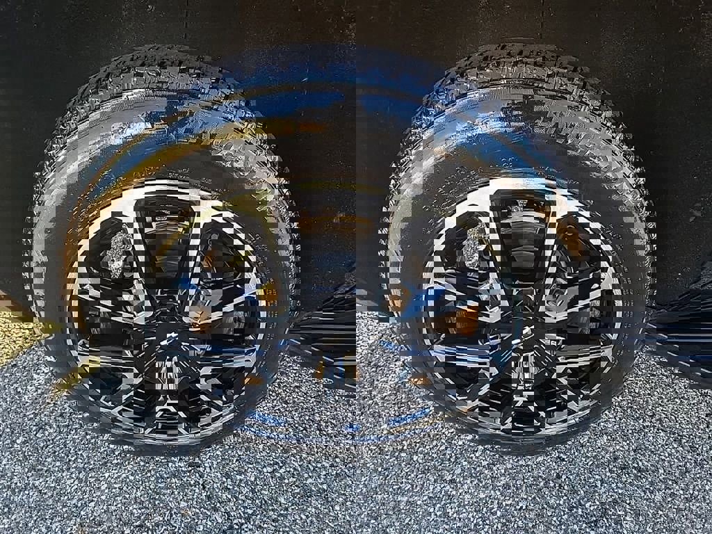 Used 2023 Chevrolet Tahoe RST image 34